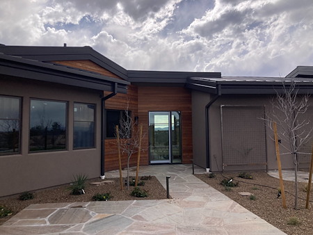 Soft Wash vs. Pressure Wash for Arizona Homes: What’s Safe for Stucco, Painted Siding, and Trim? Thumbnail