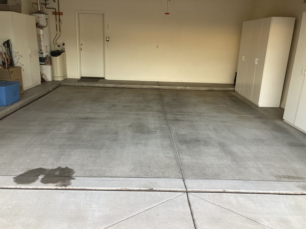 Another complete house cleaning for new owners including pavers, patio, front walkway, garage and driveway. Red mud stain removal and excessive dust, in Cornville Arizona 